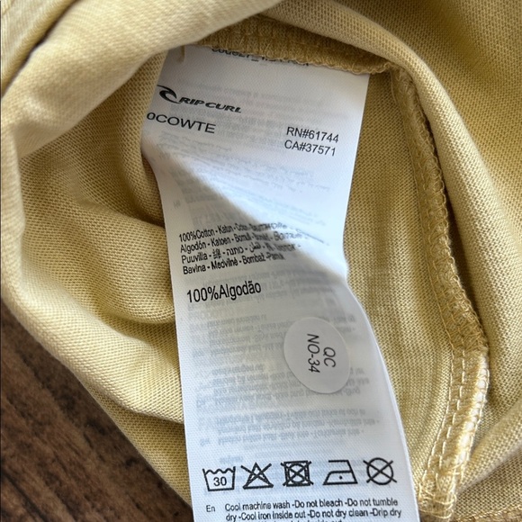 Rip Curl Mustard/ gold Tee with White Floral Design - Picture 3 of 4